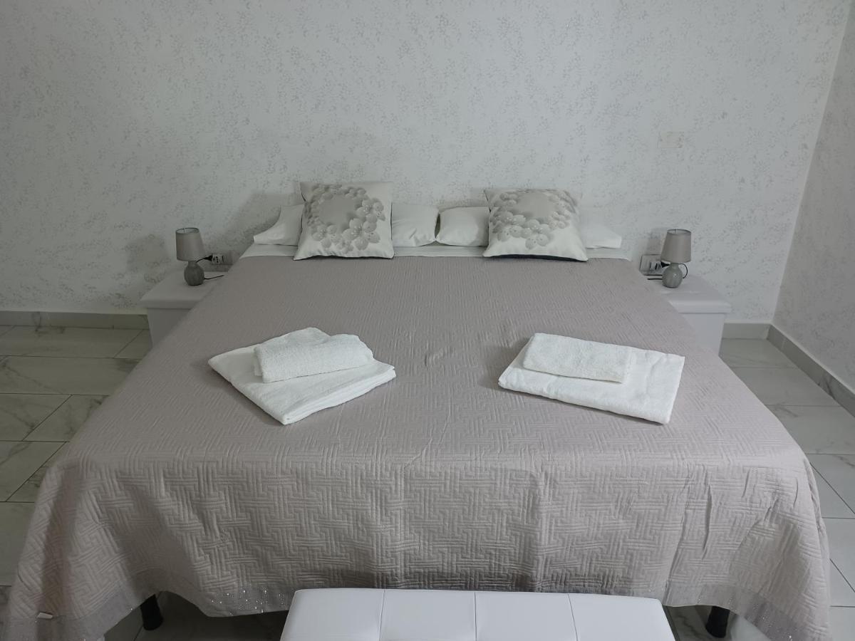 Casa Tetyana Appartamento Napoli Esterno foto